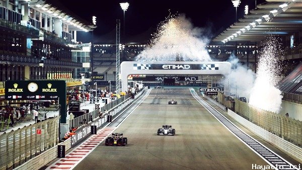 Formula 1 2022 sezonu Abu Dabi'de sona erdi.