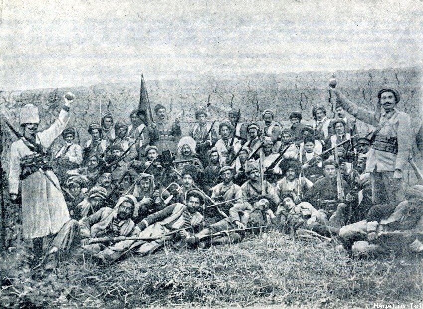 1915 Ermeni  Olayı Soykırım mı Tehcir mi?