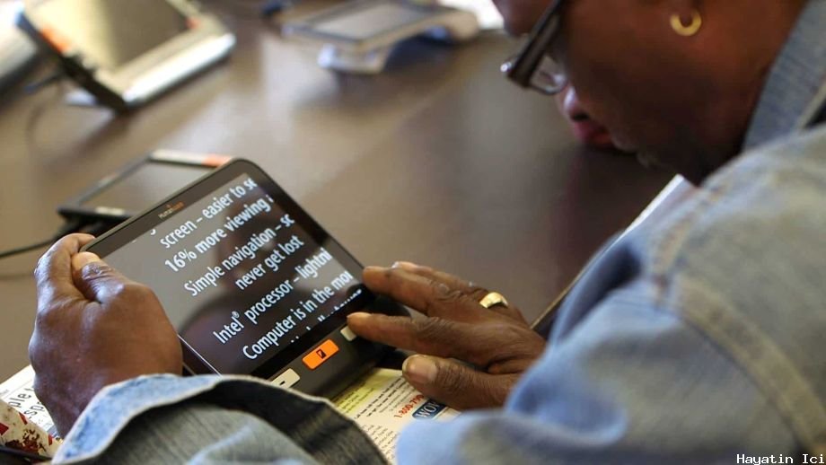 Yardımcı Teknoloji ( AT ) ve Engelli Bireyler