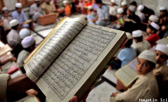 Görünmeyen Varlıklar: Melekler Eylemlerimizin Sessiz Yargıçları mı?