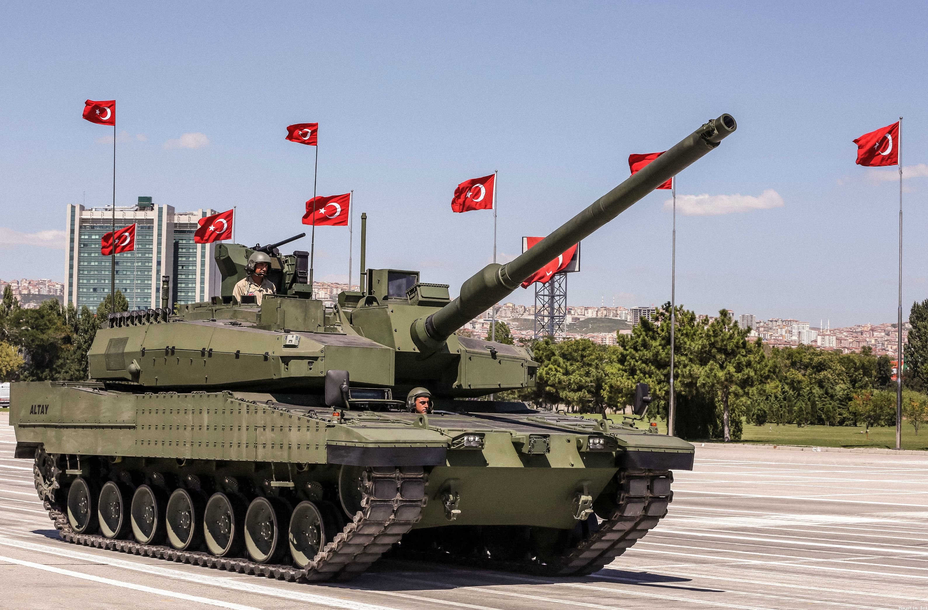 Nihayet Türkiye’nin Altay tankı Güney Kore’den bir motor buldu